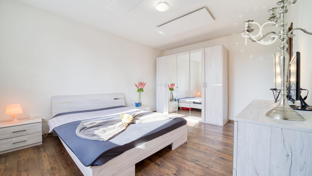 =PREDANÉ= Pekný RD s nádhernou záhradou a priestranným pozemkom vo Hviezdoslavove