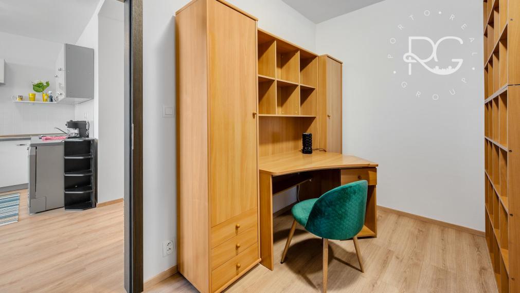 =PRENAJATÉ=Zariadený klimatizovaný 2,5izb byt v Ružinove na Trnavskej orientovaný do tichého vnútrobloku