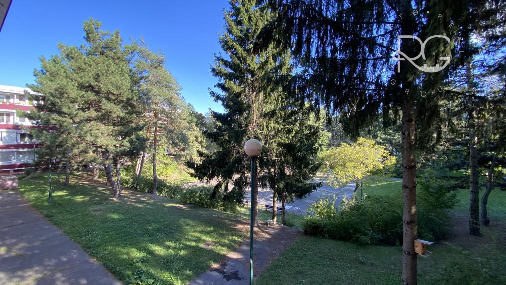 =PREDANÉ=4izb byt s priestrannou loggiou v krásnom prostredí plnom zelene vhodný na rekonštrukciu na Púpavovej ulici