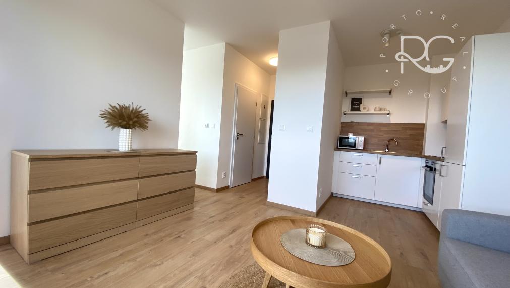 =PRENAJATÉ= Úplne nový zariadený moderný 1izb byt s loggiou, pivnicou a parkovaním v Miloslavove