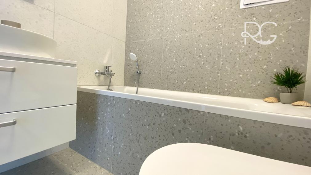 =PRENAJATÉ= Úplne nový zariadený moderný 1izb byt s loggiou, pivnicou a parkovaním v Miloslavove