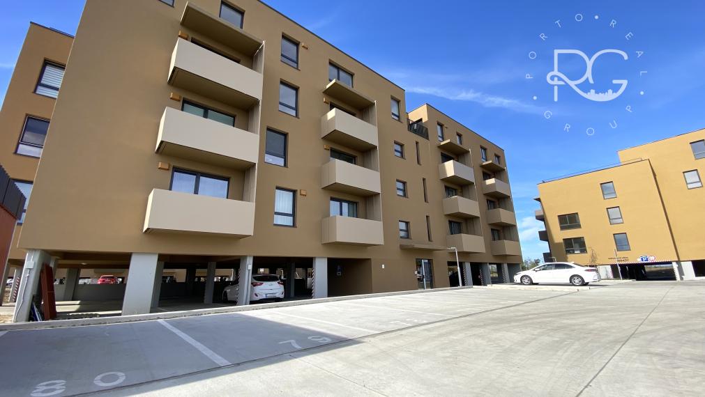 =PRENAJATÉ= Úplne nový zariadený moderný 1izb byt s loggiou, pivnicou a parkovaním v Miloslavove