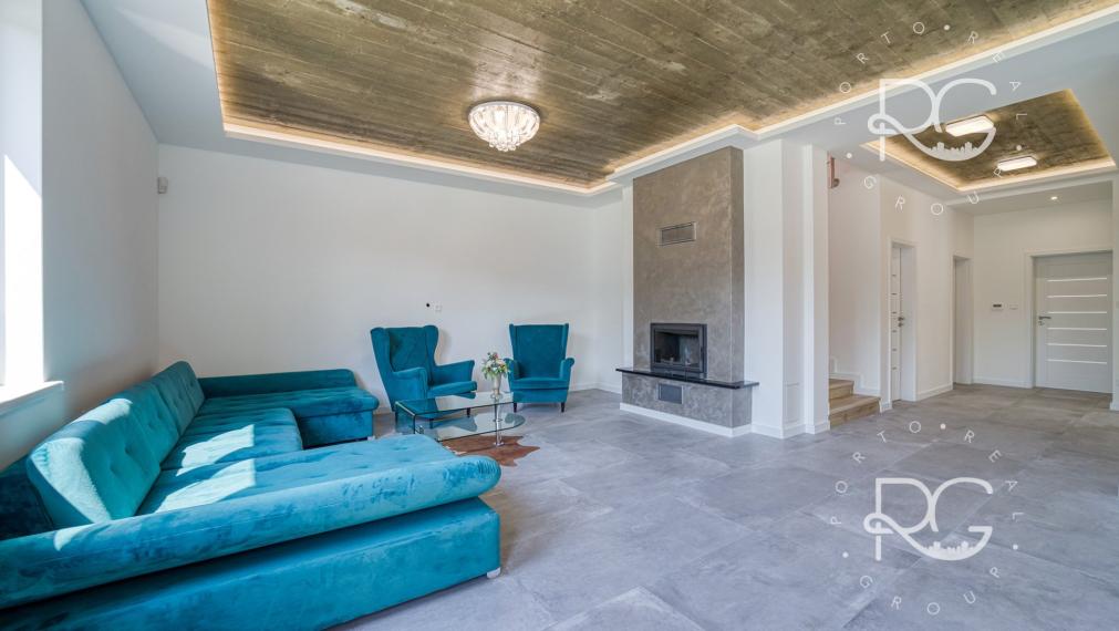 =PRENAJATÉ= Exkluzívny úplne nový 6izb RD vo Štvrtku na Ostrove na prenájom