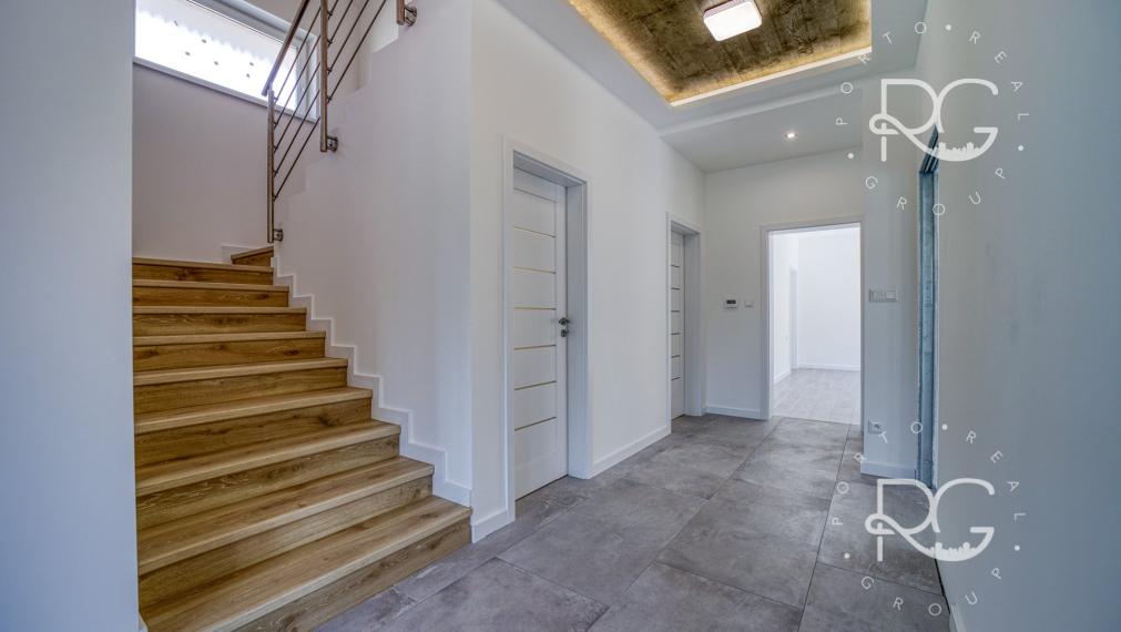 =PRENAJATÉ= Exkluzívny úplne nový 6izb RD vo Štvrtku na Ostrove na prenájom