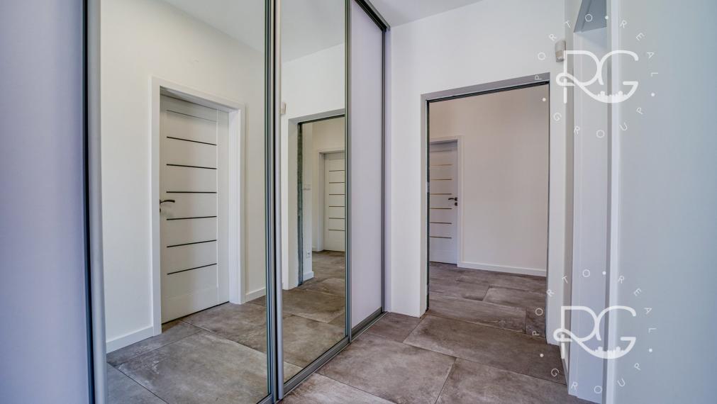 =PRENAJATÉ= Exkluzívny úplne nový 6izb RD vo Štvrtku na Ostrove na prenájom