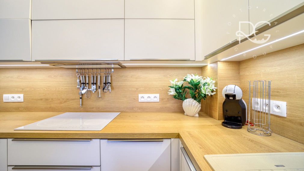 =PREDANÉ= Krásny zariadený 3izb byt s 3árovou záhradou a 2 park.miestami v novostavbe 15 min.od BA