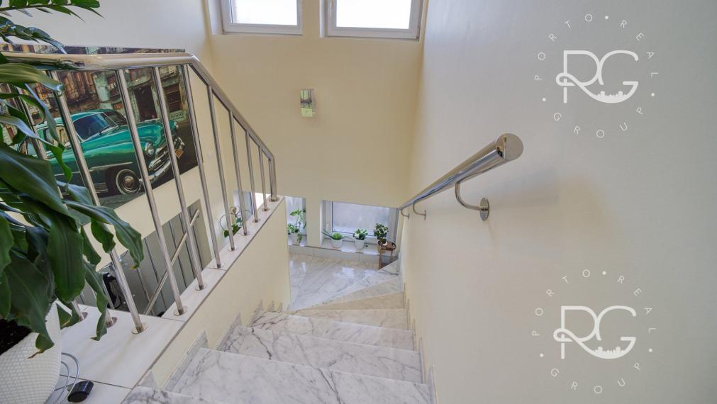 =PREDANÉ= Nadštandardný 5izb RD s bazénom a nádhernou záhradou v Kvetoslavove