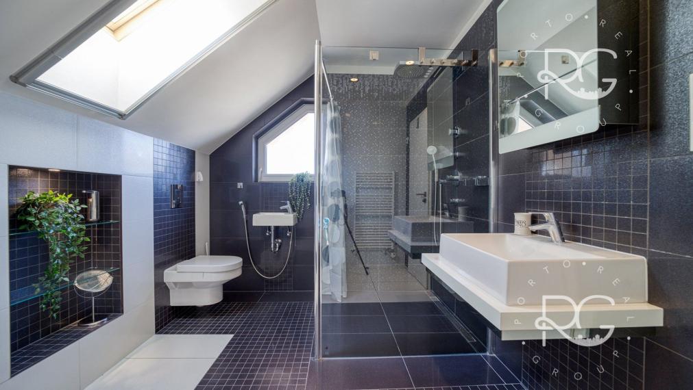 =PREDANÉ= Nadštandardný 5izb RD s bazénom a nádhernou záhradou v Kvetoslavove