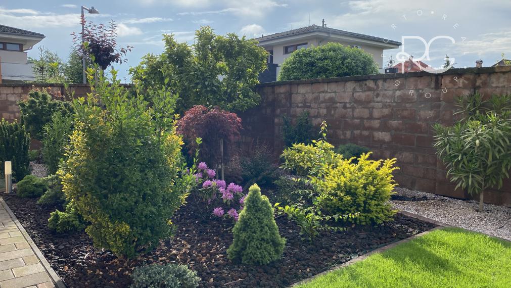 =PREDANÉ= Nadštandardný 5izb RD s bazénom a nádhernou záhradou v Kvetoslavove