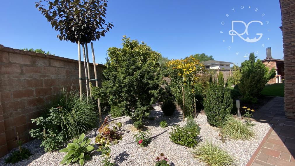 =PREDANÉ= Nadštandardný 5izb RD s bazénom a nádhernou záhradou v Kvetoslavove