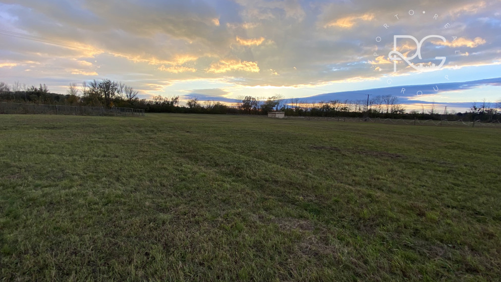 Hala na 225 árovom pozemku v „9225 Dunakiliti Ipari Park“ za SUPER cenu na predaj