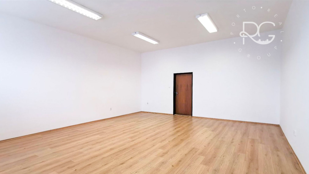 Na prenájom kancelária 36,2 m2 Wolkrova, Bratislava V – Petržalka