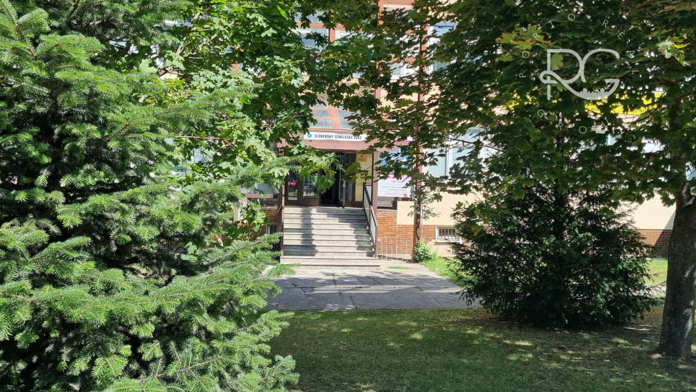 Na prenájom kancelária 36,2 m2 Wolkrova, Bratislava V – Petržalka