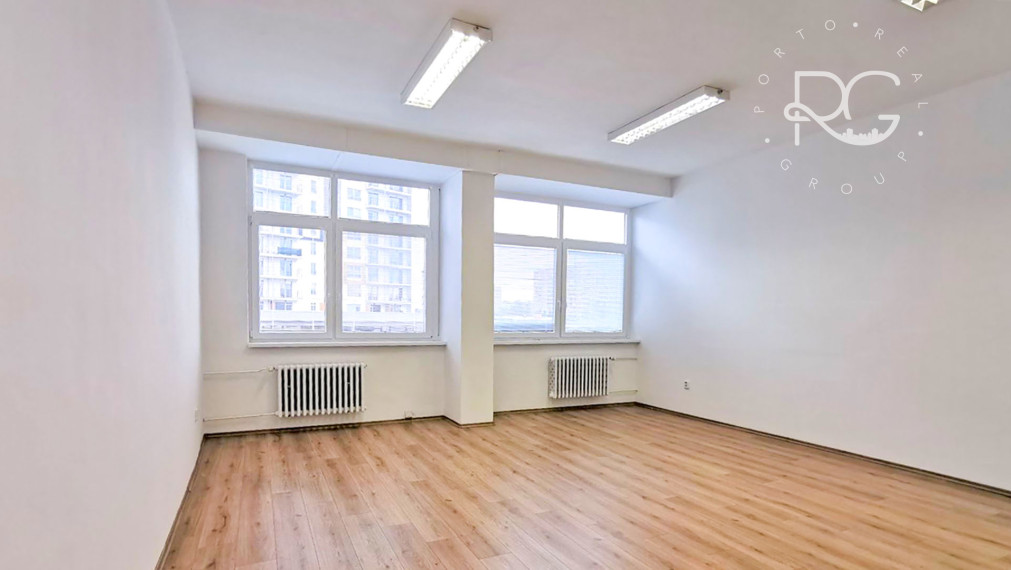 Na prenájom kancelária 36,2 m2 Wolkrova, Bratislava V – Petržalka
