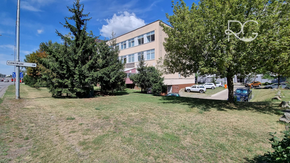 Na prenájom kancelária 36,2 m2 Wolkrova, Bratislava V – Petržalka