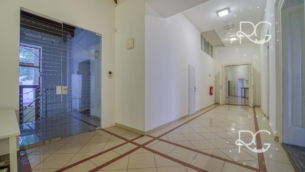 Krásna historická budova v Starom Meste na predaj