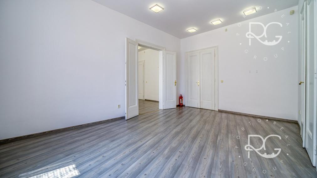 Krásna historická budova v Starom Meste na predaj