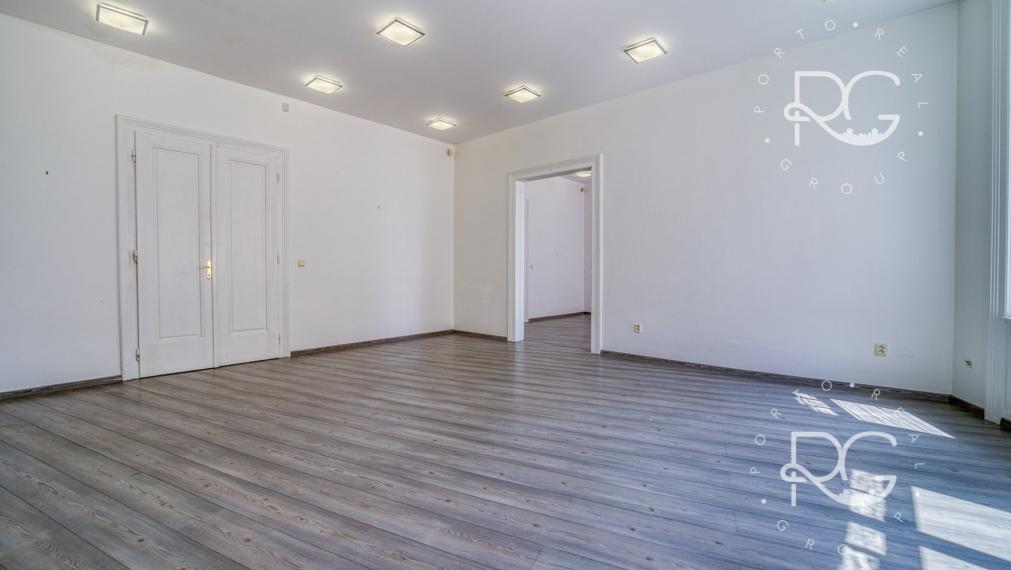 Krásna historická budova v Starom Meste na predaj