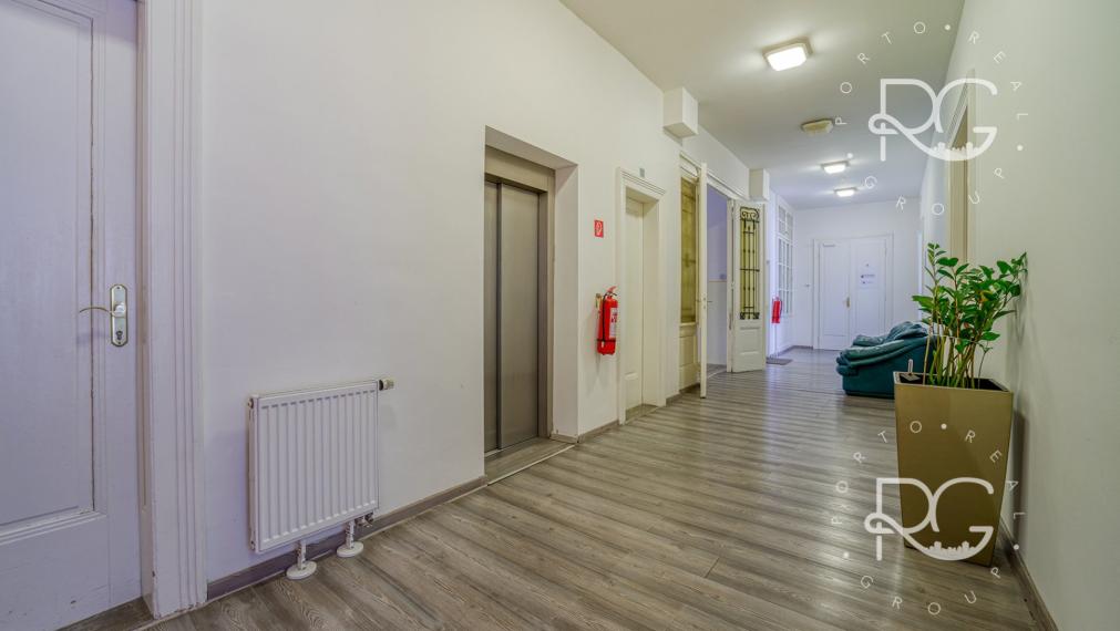 Krásna historická budova v Starom Meste na predaj