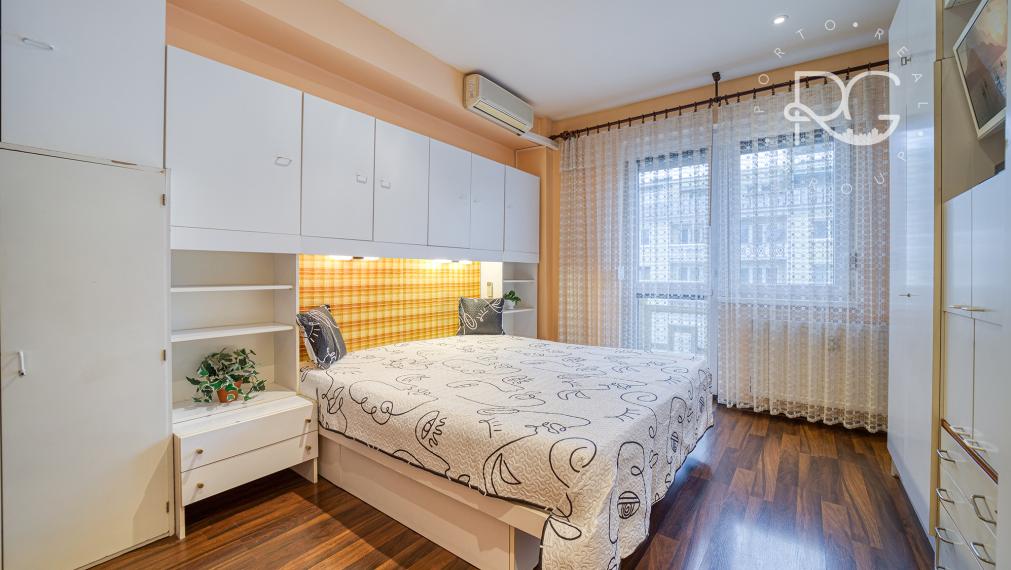 = REZERVOVANÉ = Staromestské bývanie v 3,5-izbovom byte v Bratislave I – Krížna ulica