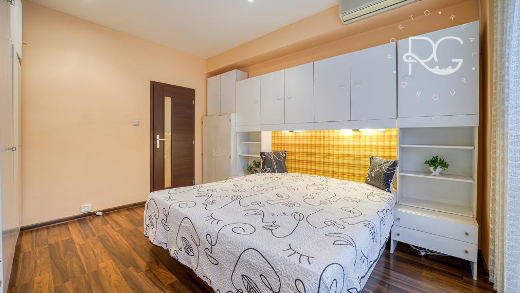 = REZERVOVANÉ = Staromestské bývanie v 3,5-izbovom byte v Bratislave I – Krížna ulica