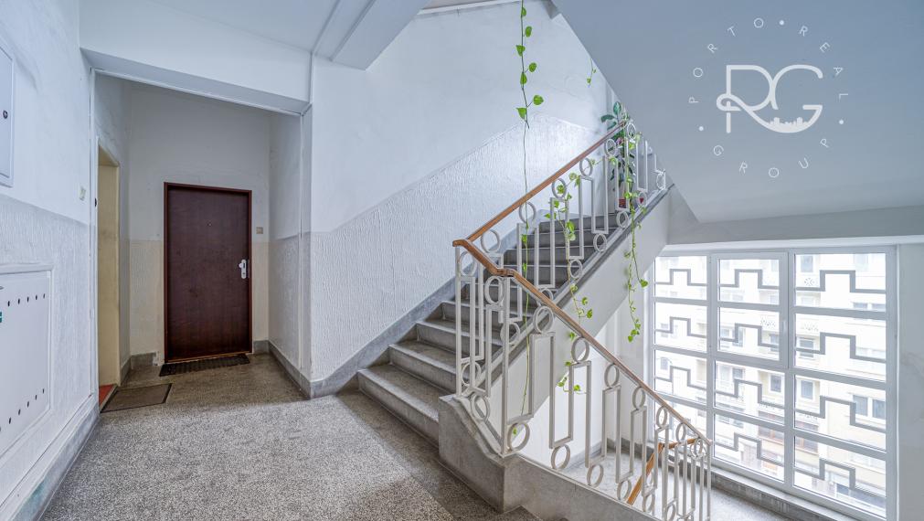 = REZERVOVANÉ = Staromestské bývanie v 3,5-izbovom byte v Bratislave I – Krížna ulica