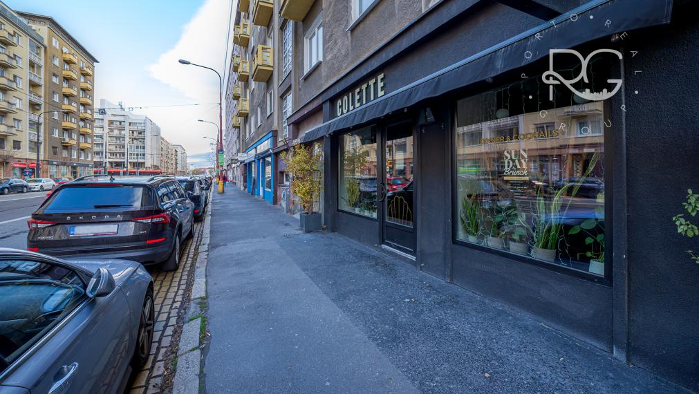 = REZERVOVANÉ = Staromestské bývanie v 3,5-izbovom byte v Bratislave I – Krížna ulica