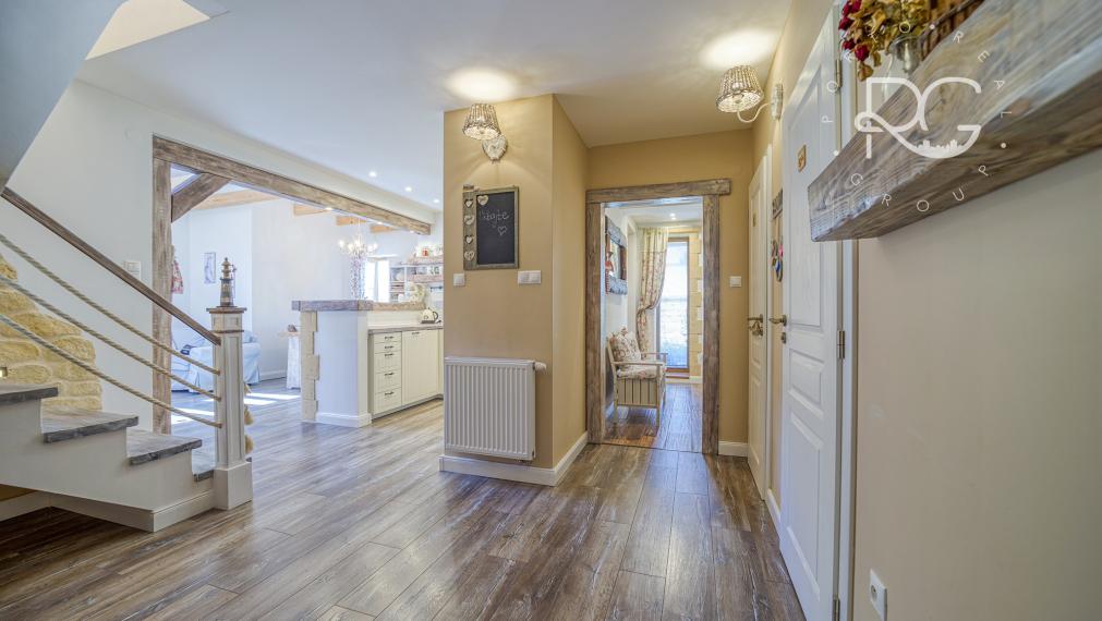 =REZERVOVANÉ=Krásny dizajnový 4i RD v lukratívnej lokalite na Veľkom jazere v Rovinke