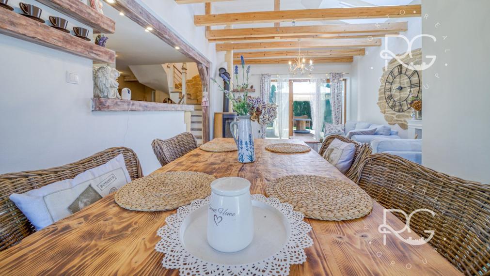 =REZERVOVANÉ=Krásny dizajnový 4i RD v lukratívnej lokalite na Veľkom jazere v Rovinke