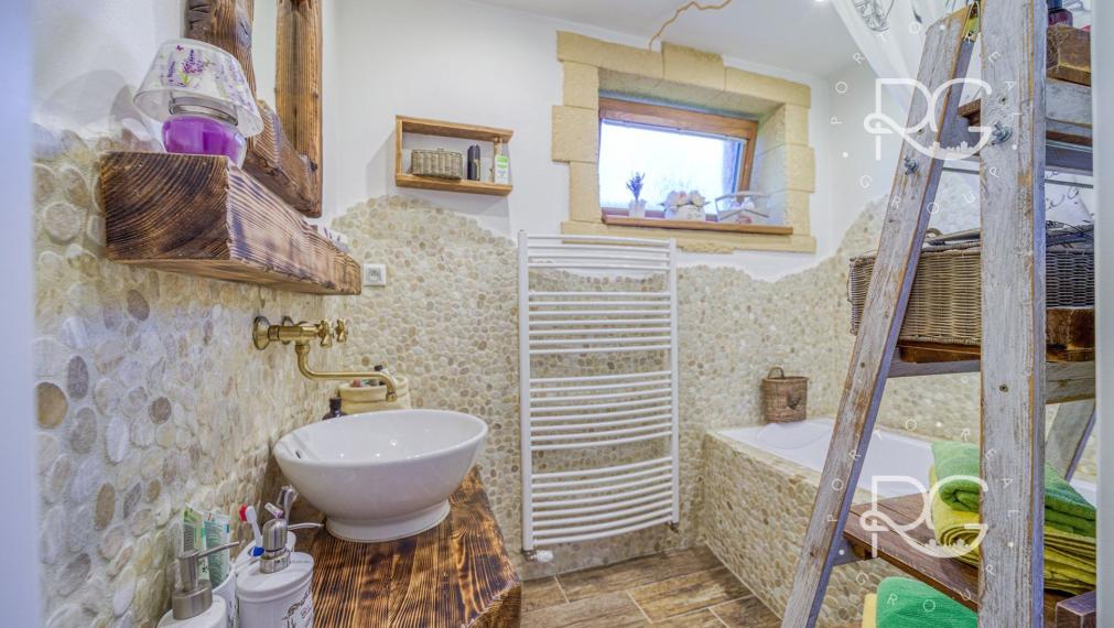 =REZERVOVANÉ=Krásny dizajnový 4i RD v lukratívnej lokalite na Veľkom jazere v Rovinke