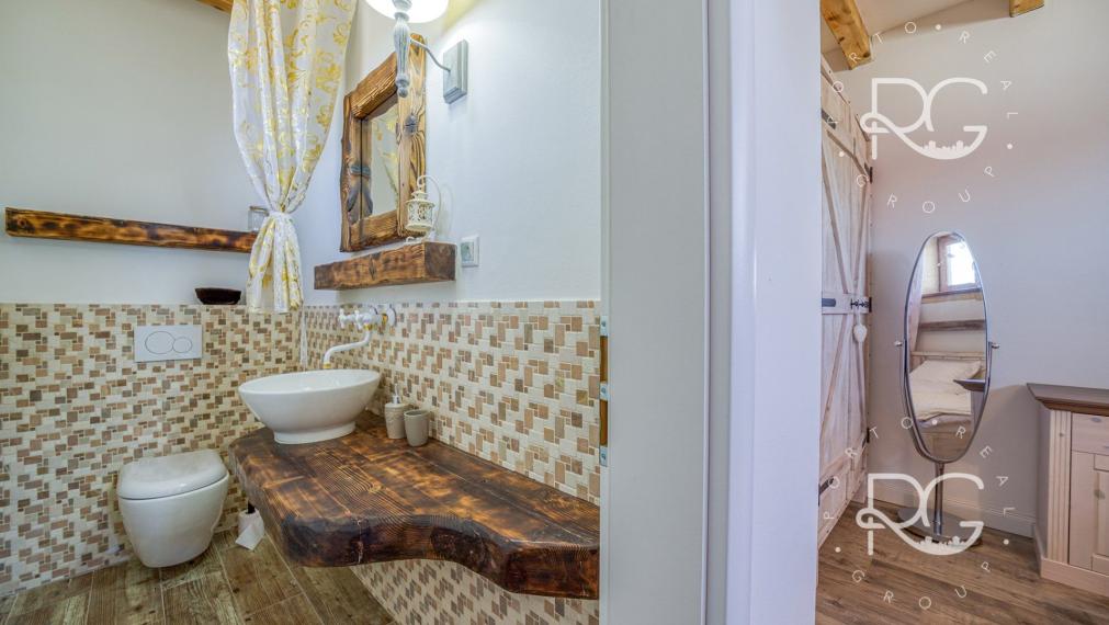 =REZERVOVANÉ=Krásny dizajnový 4i RD v lukratívnej lokalite na Veľkom jazere v Rovinke