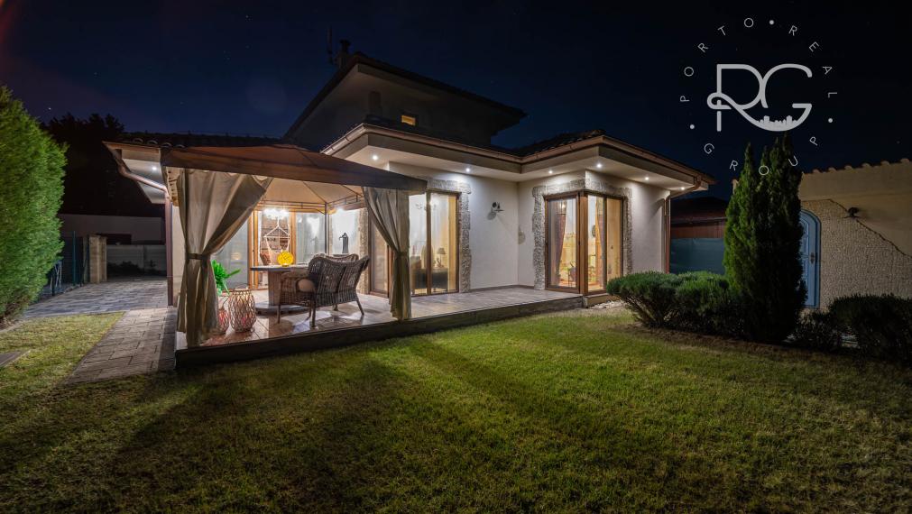 =REZERVOVANÉ=Krásny dizajnový 4i RD v lukratívnej lokalite na Veľkom jazere v Rovinke