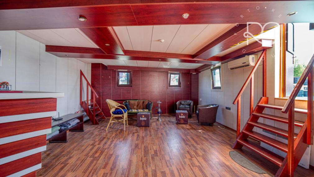 Pontón v TOP lokalite na Tyršovom nábreží