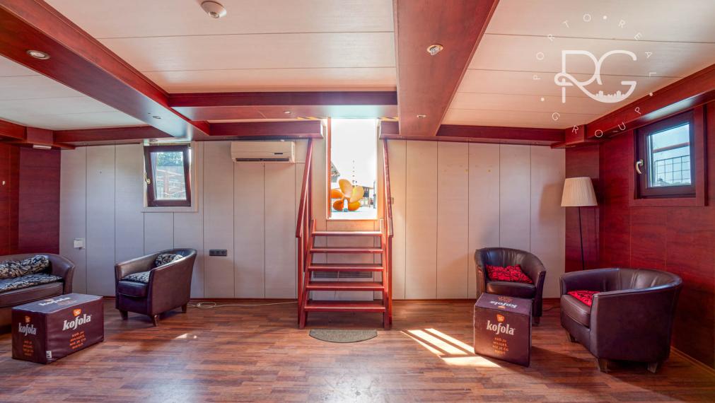 Pontón v TOP lokalite na Tyršovom nábreží