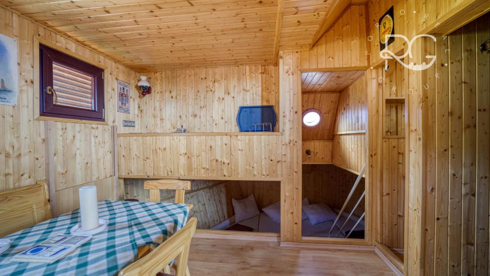 Pontón v TOP lokalite na Tyršovom nábreží