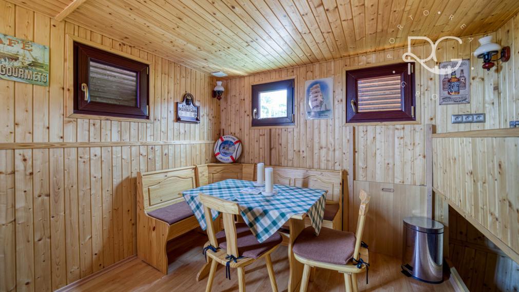 Pontón v TOP lokalite na Tyršovom nábreží