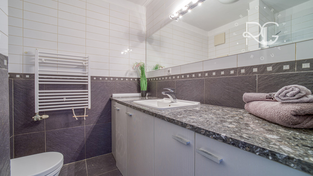 = PRENAJATÉ= 2-izbový byt s parkovaním, ul. Tomášikova, Bratislava III