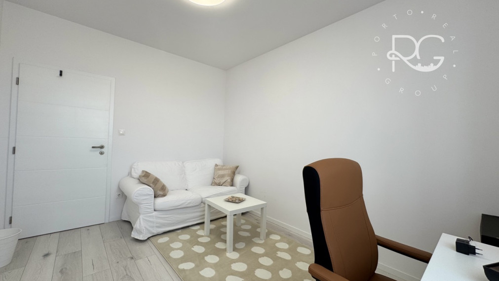 =PREDANÉ=Moderný dvojpodlažný 4izb RD v krásnej lokalite v Rovinke