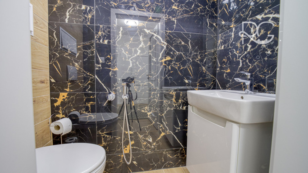 =PRENAJATÉ=Krásny dizajnový 3izb byt s terasou, šatníkom a parkovaním v novostavbe v najlepšej časti Šamorína