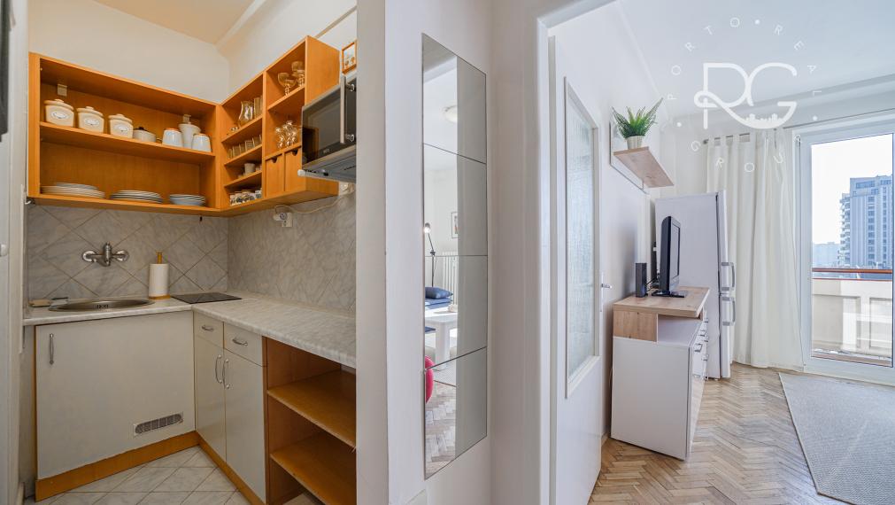 = PRENAJATÉ= 1 izbový byt pri Štrkoveckom jazere v Ružinove na Sabinovskej ulici