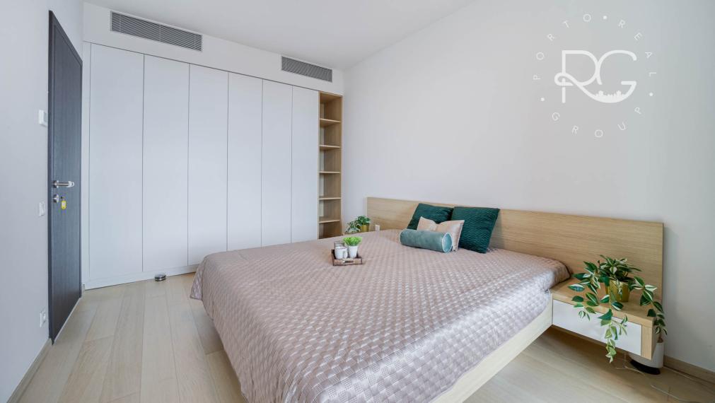 = PRENAJATÉ = 2-izbový luxusný byt s výhľadom na Staré Mesto – SKY PARK - VIDEO