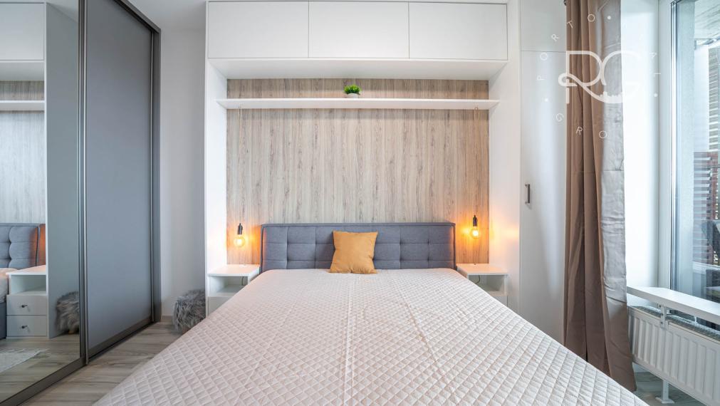 =REZERVOVANÉ=Štýlový kompletne zariadený 2izb byt s balkónom a parkovaním