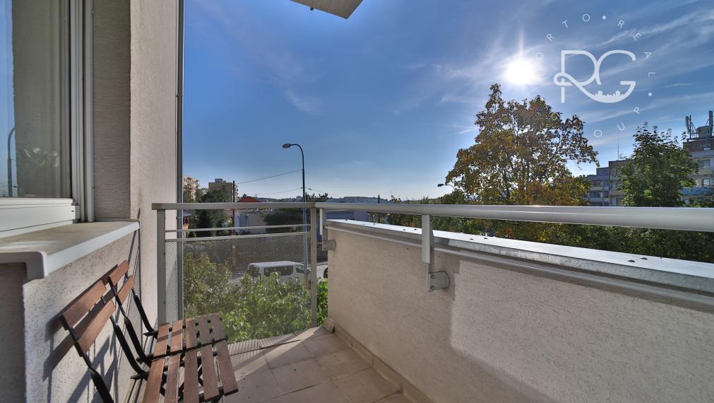 = REZERVOVANÉ = 2-izbový byt na ul. Klenová, Bratislava - Kramáre