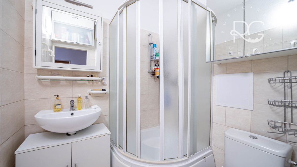 = PREDANÉ = Pokojné bývanie v srdci mesta – 3-izbový byt na Jelačičovej ulici