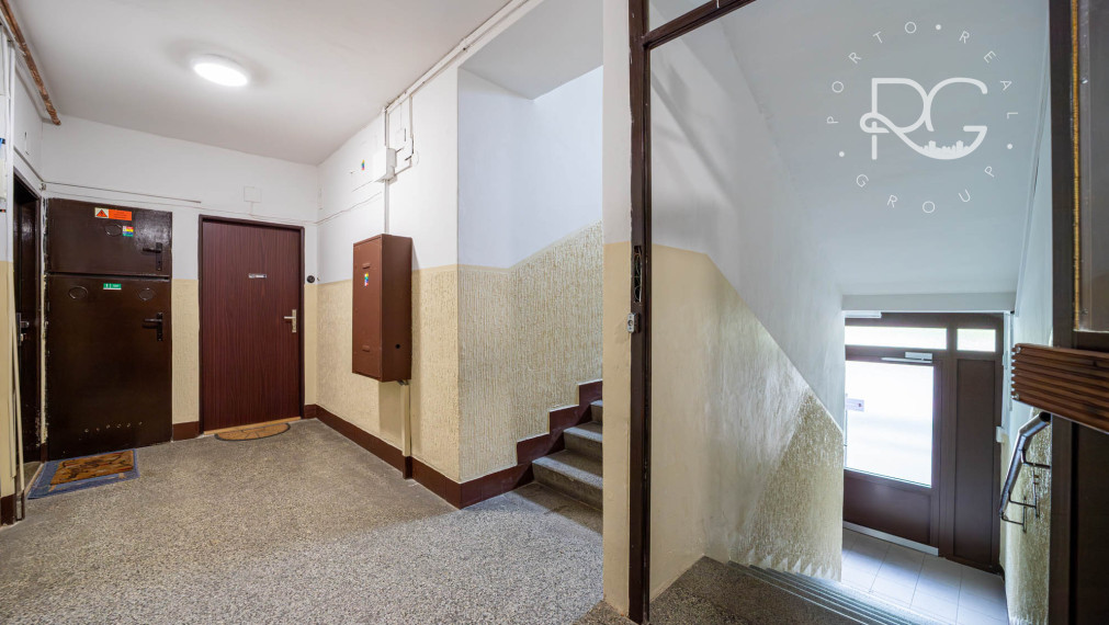 = PREDANÉ = Pokojné bývanie v srdci mesta – 3-izbový byt na Jelačičovej ulici