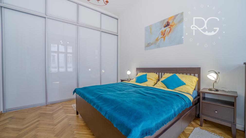 Krásny staromestský kompletne zariadený 2izb byt na Palisádoch na prenájom