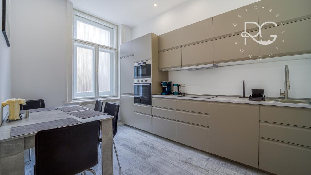 Krásny staromestský kompletne zariadený 2izb byt na Palisádoch na prenájom