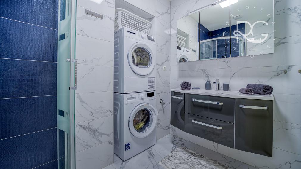 Krásny staromestský kompletne zariadený 2izb byt na Palisádoch na prenájom