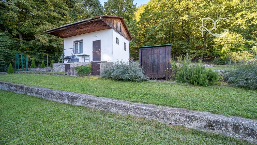 2 pozemky pri lese a krásnym výhľadom v lukratívnej časti Bratislava III - AHOJ