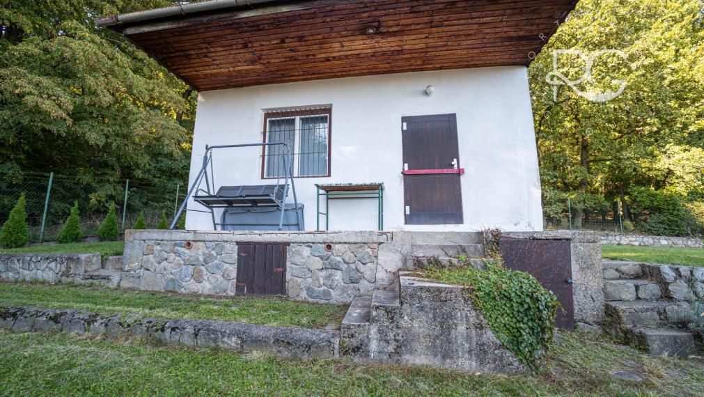 2 pozemky pri lese a krásnym výhľadom v lukratívnej časti Bratislava III - AHOJ